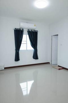 ขายบ้านพร้อมที่ดิน 70 ตรว. ราคาเพียง 1.8 ล้านบาท อำเภอสันป่าตอง เชียงใหม่ โทร 0956103044-202504281358091745823489567.jpg