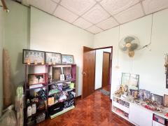 ลดราคาถูกมาก !! หมู่บ้านซอยบางศรีเมือง11 บางศรีเมือง - พระราม5 หน้้าบ้านกว้าง 10 เมตร (ขนาด 25 ตร.ว.) หน้าบ้านไม่ชนใคร-202504282220431745853643897.jpg