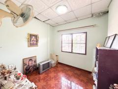 ลดราคาถูกมาก !! หมู่บ้านซอยบางศรีเมือง11 บางศรีเมือง - พระราม5 หน้้าบ้านกว้าง 10 เมตร (ขนาด 25 ตร.ว.) หน้าบ้านไม่ชนใคร-202504282220441745853644705.jpg