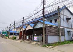 ขายทาวน์เฮ้าส์ 2 ชั้น 16 ตร.ว. ใกล้ ม.แม่ฟ้าหลวง หมู่บ้านฟ้าไทย จ.เชียงราย-202504282343531745858633786.jpg