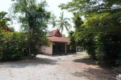 ขายที่ดินพร้อมกิจการรีสอร์ท ทำเลทอง บนเส้นทางเดินทางหลัก ต.หัวงัว อ.ยางตลาด จ.กาฬสินธุ์-202504291500181745913618161.jpg
