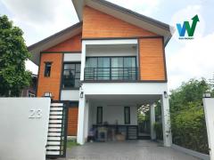 ให้เช่าบ้านเดี่ยว 60 ตร.ว. หลังใหญ่ พร้อมอยู่ มีเฟอร์นิเจอร์ 3 ห้องนอน 3 ห้องน้ำ 5 แอร์ 2 ที่จอดรถ ใกล้สนามบินดอนเมือง