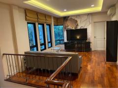 ให้เช่าบ้านหรู พร้อมเฟอร์นิเจอร์นำเข้า ในโครงการ Grand Bangkok Boulevard ราชพฤกษ์ - รัตนาธิเบศร์-202505011105531746072353939.jpg