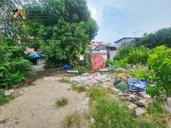 ที่ดินเปล่า 195.6 ตร.ว. แปลงมุม สวยมาก ติดถนนไทรบุรี จ.สงขลา หน้ากว้างประมาณ 20 M. x ลึก 45 M. ปัจจุบันมีผู้เช่าที่ดินขายอาหาร-202505011744071746096247996.jpg