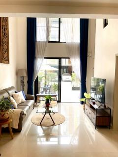 P431 ให้เช่า ทาวน์โฮม โครงการ ชิเซน พัฒนาการ 32 Shizen Phatthanakan 32 สไตล์ Japanese Modern Loft ตกแต่งสวยเฟอร์นิเจอร์ครบ พร้อมอยู่อาศัย-202505012219171746112757048.jpg