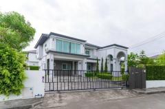 บ้านเดี่ยว 2 ชั้นหลังใหญ่ สไตล์โมเดิร์นสุดหรู โซนสุเทพ 