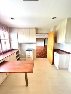 ให้เช่าคอนโดห้องใหญ่ โปโล เรสซิเดนซ์ - 200 ตรม. ชั้น 5 ห้องมุม วิวโปโลคลับ**Fully Furnished**-202505021327421746167262502.jpg