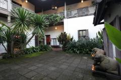 ขายที่ดิน 96.2 ตร.วา พร้อมสิ่งปลูกสร้าง เป็น Shop House สไตล์จีน-โปรตุเกส อายุ 150 ปี ประเมิณค่าไม่ได้ ถนนเจริญราษฎร์ เลียบแม่น้ำปิง ย่านวัดเกต ใจกลางเมืองเชียงใหม่ แหล่งนักท่องเที่ยว ใกล้ตลาดวโรรส-202505021428251746170905447.jpg