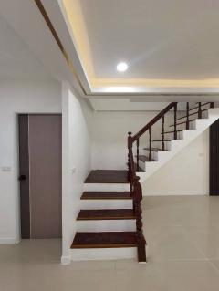 ขายด่วนทาวน์เฮ้าส์ รีโนเวทใหม่ ถนนรามคำแหง 118 ใกล้กาญนาภิเษก (N.1702)-202505021707551746180475453.jpg