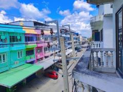 ขายอาคารพาณิชย์ 3.5 ชั้น หมู่บ้านดีเค ซอย 30 สภาพดี วิวหลังบ้านสวย เจ้าของขายเอง โทร 095-165-3654-202505031309141746252554822.jpg