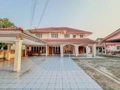 BH3563  ให้เช่าหรือขาย บ้านเดี่ยวพร้อมโกดัง รามอินทรา 60 – ใกล้แฟชั่นไอส์แลนด์ พื้นที่ใหญ่ จอดรถได้ 12 คัน