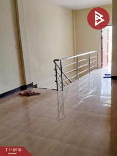 ขายอาคารพาณิชย์ 2 ชั้น เนื้อที่ 15.7 ตร.วา พรหมพิราม พิษณุโลก-202505031713561746267236383.jpg