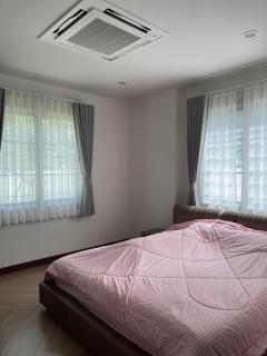 ขายบ้านบิ้วอินพร้อมอยู่เฟอร์นิเจอร์ครบเนื้อที่ 366 ตรว. 3ห้องนอน สายบ้านหลังถ้ำ-บ้านทาม ใกล้นิคม304-9กม. อ.ศรีมหาโพธิ ปราจีนบุรี-202505051432141746430334394.jpg