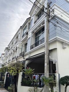 ทาวน์โฮม บ้านกลางเมือง ลาดพร้าว 71 -202505051543401746434620310.jpg