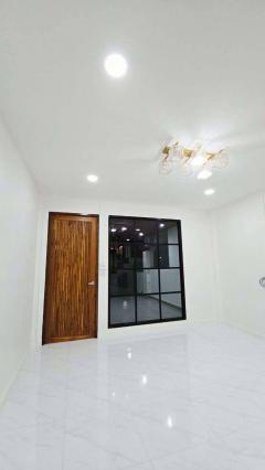 ขายถูกมาก!! ทาวน์โฮม 2 ชั้น รีโนเวทใหม่ ทำเลทอง อ.เมือง จ.ปัตตานี ใกล้ ม.สงขลานครินทร์ Green Market บิ๊กซีปัตตานีฯ-202505061845571746531957985.jpg
