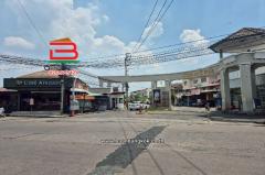 ทาวน์เฮาส์ หมู่บ้าน บัวทองธานี พาร์ค เนื้อที่ 21 ตรว. ตรงข้ามตลาดสมบัตรบุรี ถนนกาญจนาภิเษก ตำบลบางบัวทอง อำเภอบางบัวทอง จังหวัดนนทบุรี-202505071427111746602831504.jpg