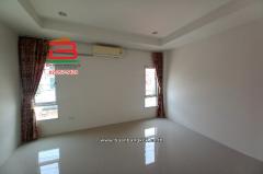 ทาวน์โฮม โครงการ ราชพฤกษ์ สุวรรณภูมิ-ลาดกระบัง เนื้อที่ 22.5 ตารางวา ซอยฉลองกรุง 61 แขวงลำปลาทิว เขตลาดกระบัง กรุงเทพมหานคร-202505071516481746605808547.jpg