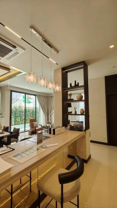 บ้านเดี่ยว 3 ชั้น + สระว่ายน้ำ ซอยลาดพร้าว 41 แขวงจันทรเกษม เขตจตุจักร กรุงเทพมหานคร-202505071700321746612032760.jpg