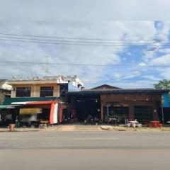 ขายถูกมาก!! บ้านพร้อมสิ่งปลูกสร้าง 1 ไร่ ทำเลทอง ติดถนนพหลโยธิน อ.ตาคลี จ.นครสวรรค์ ข้างโลตัส เยื้องบิ๊กซี ตาคลี-202505081245201746683120210.jpg