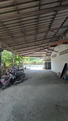  บ้านพร้อมที่ดิน 104 ตร.ว. 2นอน2น้ำ (เหมาะทำกิจการหรือโกดังเก็บของ ติดถนนในหมู่บ้าน)-202505081534541746693294482.jpg