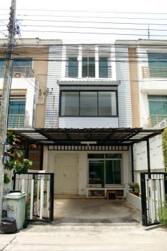 ขายทาวน์โฮม 3 ชั้น หมู่บ้านวิสต้า ปาร์ค วิภาวดี Vista Park Viphavadi