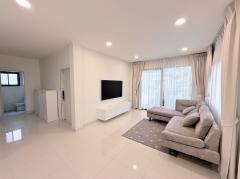 ให้เช่า บ้านเดี่ยว M1075 เซนโทร บางนา 50.8 ตรม 164 ตรว-202505091104571746763497708.jpg