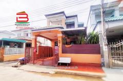บ้านแฝด-หมู่บ้าน-เศรณีวิลล่า-(บ้านกล