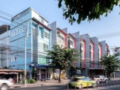 ขายโฮมออฟฟิศ 4 ชั้น 338 ตรม. ริมถนนคู้บอน ย่านคู้บอน รามอินทรา  ใกล้รถไฟฟ้า สถานีคู้บอน