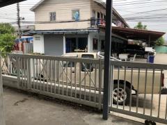อย่าพลาดดีลเด็ดโปรดี ทรัพย์อสิงห์หา ที่ดินอ.เมือง จ.ปทุม  60 วา  9ห้องชั้นเดียว  พร้อมให้เช่าอยู่ แถว ม.รังสิต อ.เมือง ปทุม 2.8ลบ. 60วา 