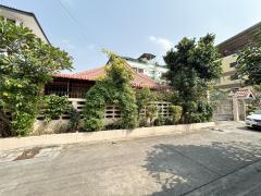 ขายบ้านเดี่ยวชั้นเดียว 111 ตร.ว ประชาสงเคราะห์ 45ใกล้ MRT,ตลาดห้วยขวาง และมหาวิทยาลัยหอการค้า