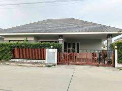 ราคาพิเศษ ขายบ้านเดี่ยว  61.2 ตร.วา หมู่บ้านแกลเลอรี่ ฮิลล์ มาบตาพุด เดินทางสะดวก ใกล้แหล่ชุมชน