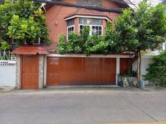 บ้านเดี่ยวเนื้อที่ 446 ตรว. ใจกลางเมือง เหมาะสำหรับลงทุน