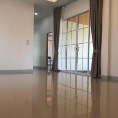 1 หลังสุดท้าย!! บ้านเดี่ยวชั้นเดียวสร้างใหม่ ทำเลทอง อ.เมือง จ.กาฬสินธุ์ ใกล้โลตัส โรงเรียน โรงพยาบาลฯ-202505132112401747145560813.jpg
