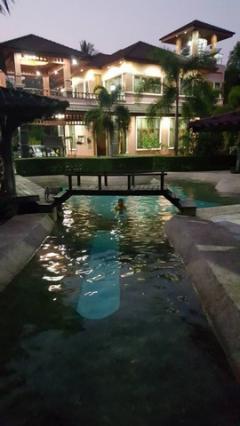 ขายบ้านเดี่ยวพร้อมสิ่งปลูกสร้างอื่นๆ บรรยากาศร่มรื่นแบบธรรมชาติ​สงบ​ร่มเย็น​  ไม่มีมลพิษรบกวน อยู่ในตัวเมืองระนอง เยื้องบิ๊กซีระนอง อำเภอเมืองระนอง จังหวัดระนอง-202505141144491747197889801.jpg