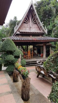 ขายบ้านเดี่ยวพร้อมสิ่งปลูกสร้างอื่นๆ บรรยากาศร่มรื่นแบบธรรมชาติ​สงบ​ร่มเย็น​  ไม่มีมลพิษรบกวน อยู่ในตัวเมืองระนอง เยื้องบิ๊กซีระนอง อำเภอเมืองระนอง จังหวัดระนอง-202505141144511747197891648.jpg