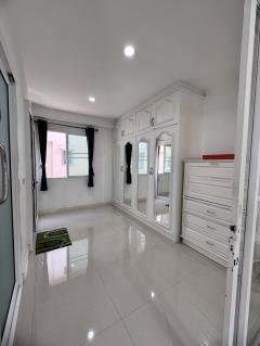 ขายทาวน์โฮม 3 ชั้น หมู่บ้านศุภาลัยวิลล์ สุขุมวิท - ศรีนครินทร์ ใกล้ไบเทคบางนา (N.1715)-202505141553041747212784989.jpg