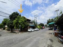 หลังมุม เนื้อที่เยอะ ราคาถูก! ขาย บ้านแฝด หมู่บ้าน บ้านพฤกษา8 นครชัยศรี 2 ชั้น 36 ตารางวา ติดถนนหลักหมู่บ้าน เดินทางสะดวก 