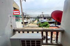 ทาวน์เฮาส์ หมู่บ้าน อยู่เจริญ 1 (คลอง 4 ลำลูกกา) เนื้อที่ 17 ตรว. ใกล้โรงเรียนบีคอนเฮาส์ แย้มสอาดรังสิต ถนนรังสิต-นครนายก ต.บึงยี่โถ อ.ธัญบุรี จ.ปทุมธานี-202505151500141747296014572.jpg