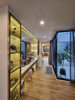 P640-ให้เช่า-ขาย-ทาวน์โฮม-3-ชั้นครึ่ง-โค