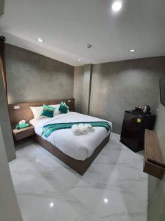 ขายโรงแรมในคูเมืองเชียงใหม่ 63 ตรว 17 ล้าน-202505161432151747380735290.jpg