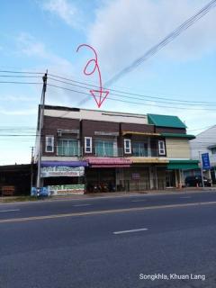 [ขาย] อาคารพาณิชย์ 2 ชั้น | 21.7 ตร.ว. | ใกล้สนามบินหาดใหญ่ | เพียง 3.3 ล้านบาท ทำเลทอง! ห่างจากสนามบินเพียง 2 กิโลเมตร ติดถนนใหญ่