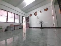 ทาวน์เฮ้าส์ หมู่บ้านลานทอง ติวานนท์-ปากเกร็ด นนทบุรี-202505171630481747474248646.jpg