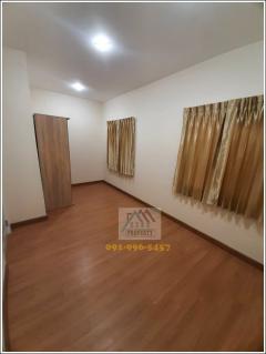 ให้เช่าทาวน์โฮม หมู่บ้านโกลเด้น ทาวน์ วิภาวดี-แจ้งวัฒนะ พร้อมเฟอร์-202505191116121747628172499.jpg