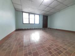 ทาวน์เฮ้าส์ หมู่บ้านลานทอง ติวานนท์-ปากเกร็ด นนทบุรี-202505191310541747635054369.jpg