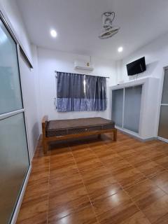 ขายบ้านเดี่ยว 1 ชั้น หมู่บ้านหนองสรวง อ.ศรีประจันต์ สุพรรณบุรี ใกล้โรงเรียน โรงพยาบาล ตลาด โทร 0869220218-202505201603561747731836982.jpg