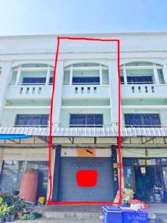 อุบลราชธานี 900 ม.วารินชำราบ ปตท.ม.อาคารพาณิชย์ 3 ชั้น 1 คูหา ติดถนนใหญ่ ทำเลทอง 3 นอน 3 น้ำ 