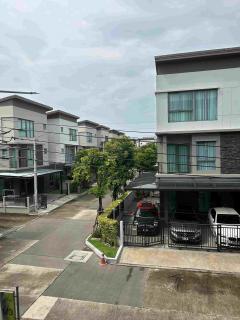 ขายบ้านกลางเมืองดิอิดิชั่น บางนา วงแหวน 3ชั้น พร้อมอยู่ เขต ประเวศ กรุงเทพ