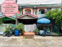 ขายทาวน์เฮ้าส์ บางบัวทอง หมู่บ้านกานต์มณี ถนนบางกรวย-ไทรน้อย พื้นที่ 16.3 ตรว. เฟส3 ติดตลาดบัวทองเคหะ ขายตามสภาพ หน้าบ้านโล่ง วิวทะเลสาบ
