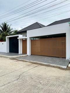 วิลล่ารีโนเวทใหม่ภูเก็ต 69วา 3ห้องนอน 3ห้องน้ำ ใกล้โรงเรียนนานาชาติบริติช