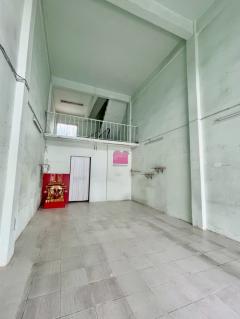 ให้เช่าอาคารพาณิชย์ 3.5 ชั้น 16 ตรว. ถ.ประชาอุทิศ 60-2 ใกล้โรงเรียนอิสลามวิทยาลัย-202505262256581748275018413.jpg